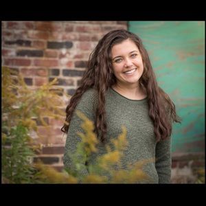 Meet your Posher, Amy